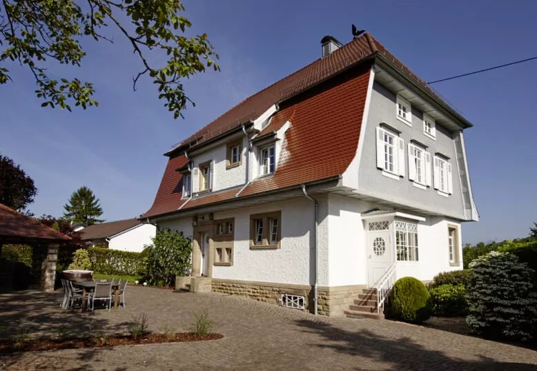 Renovated late-19th-century villa in Grötzingen